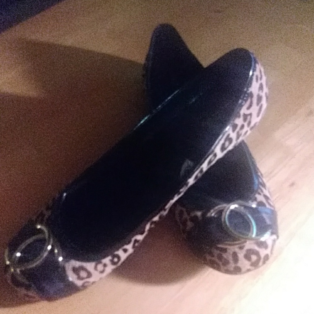 Women's Flats